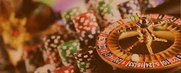 Antarmuka aplikasi rusa 4d menampilkan menu beranda dengan kategori permainan sportsbook, live casino, dan slot di Android